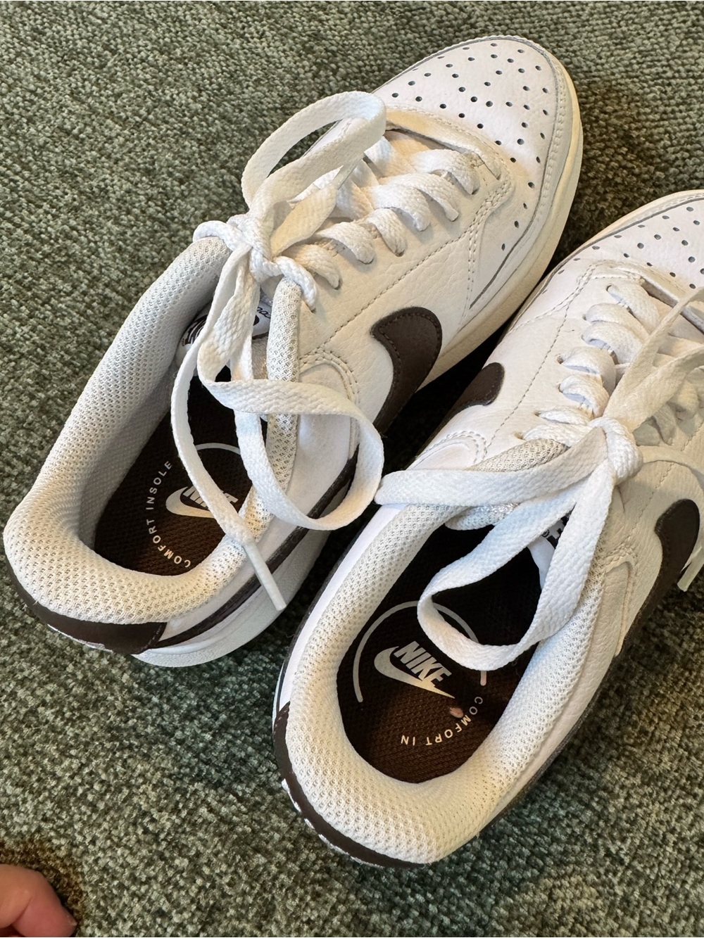 Nike Women’s Court Vision Alta Sneaker White/Black Size 6 - Picture 9 of 10
